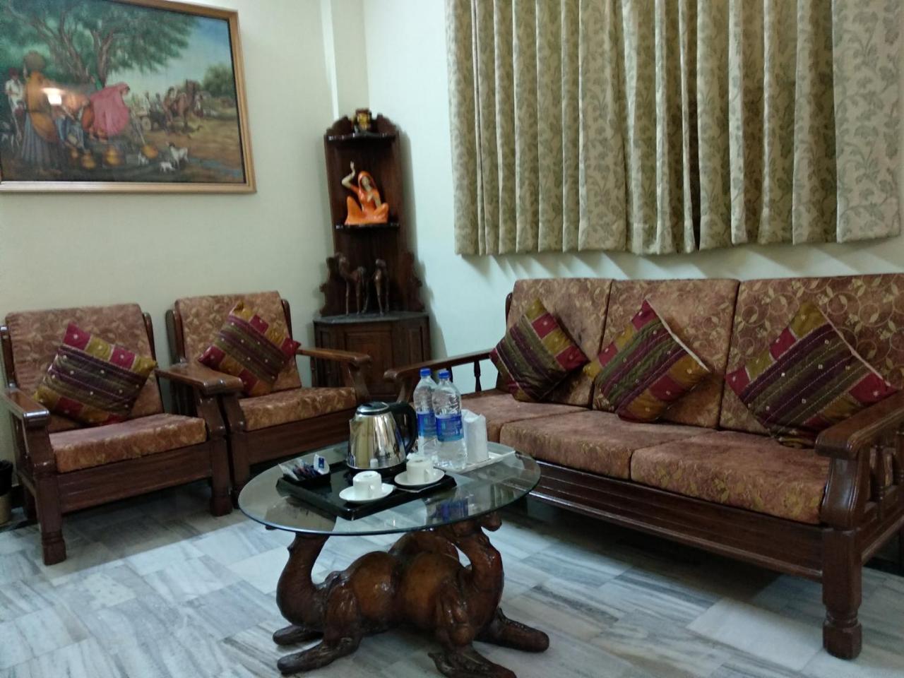فندق تيرث بالاس بوشكار المظهر الخارجي الصورة